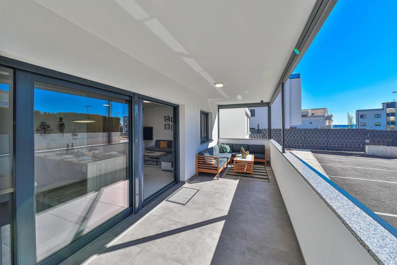 Luxury Apartment Pia With Swimming Pool And Grill تروغير المظهر الخارجي الصورة