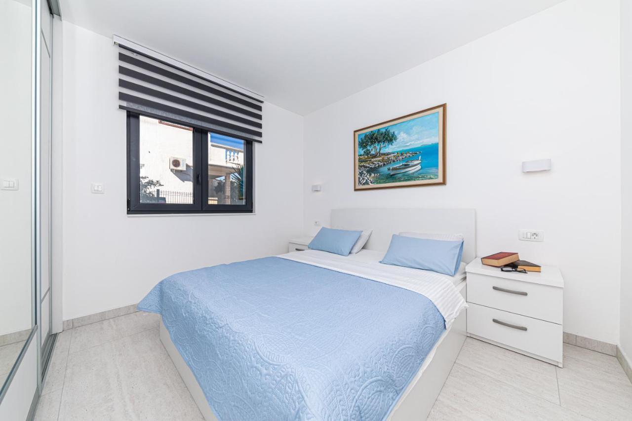Luxury Apartment Pia With Swimming Pool And Grill تروغير المظهر الخارجي الصورة